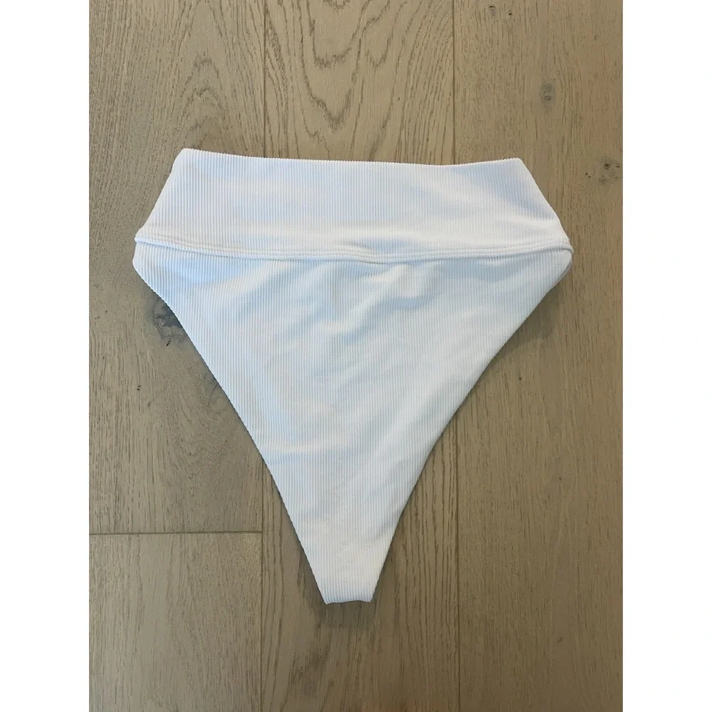 Beach Riot White Bikini Bottom - Picture 4 of 7